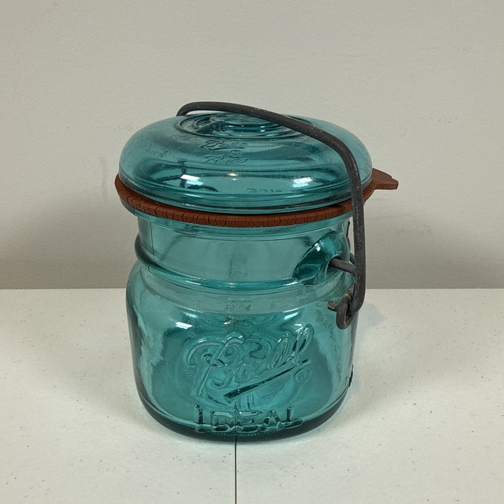 Vintage Ball Ideal 1/2 Pint Bicentennial Eagle Mason‎ Jar Teal Wire Bail & Lid
